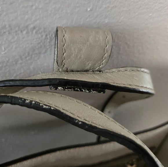 Gucci Guccissima Beige Crossbody Bag - Picture 12 of 12